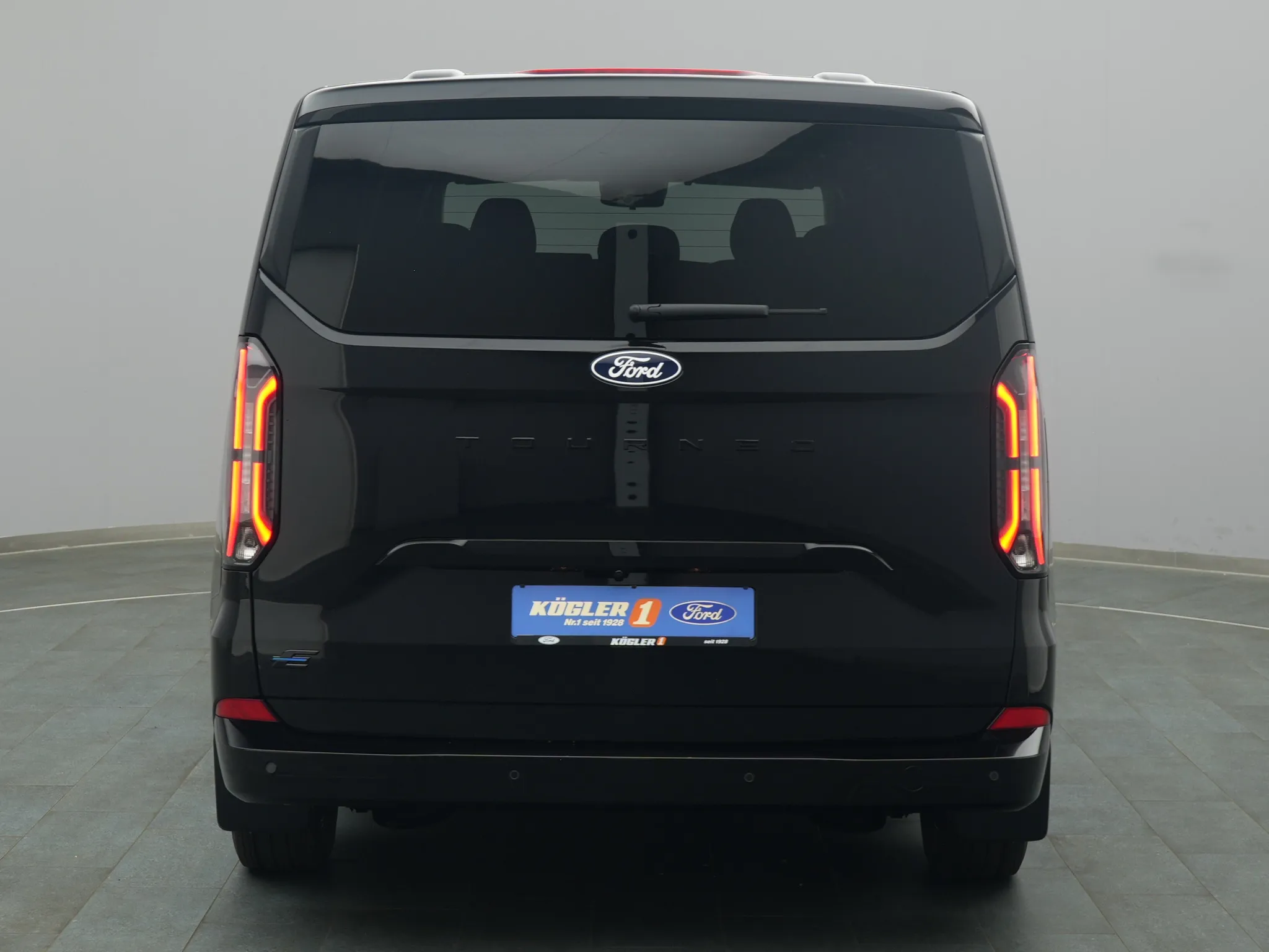 Ford E-Tourneo Custom – Bild 7