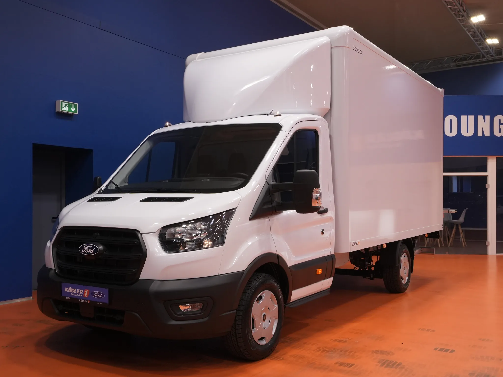 Ford Transit 350 L4 Aut. Trend / Koffer / LBW / Anhängerkupplung Bild
