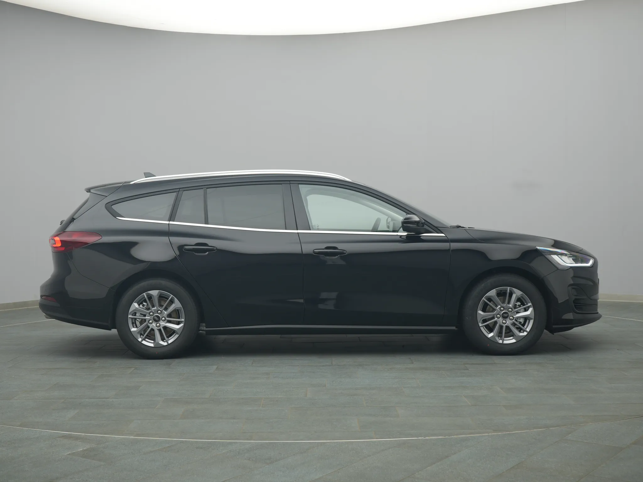 Ford Focus Titanium X – Bild 8