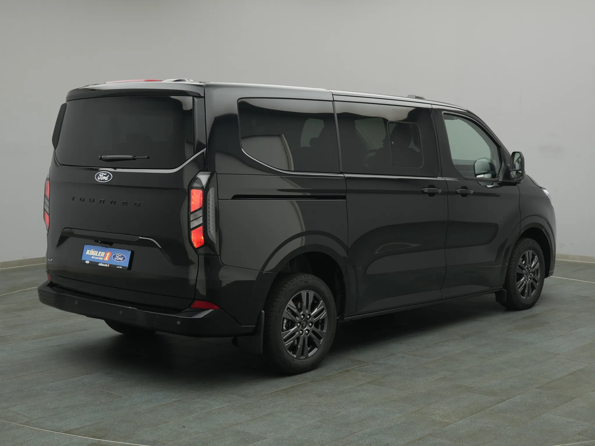 Ford Tourneo Custom – Bild 4