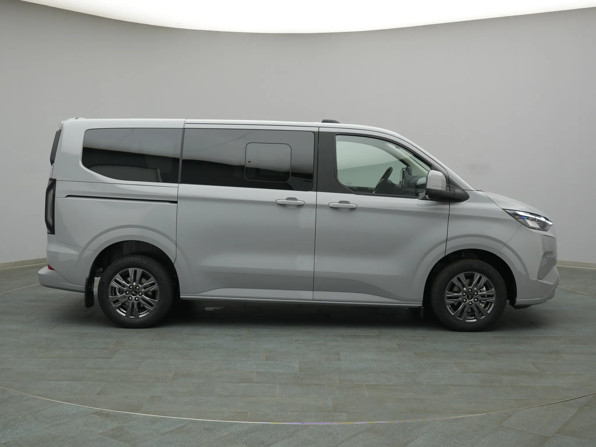 Ford Tourneo Custom – Bild 8