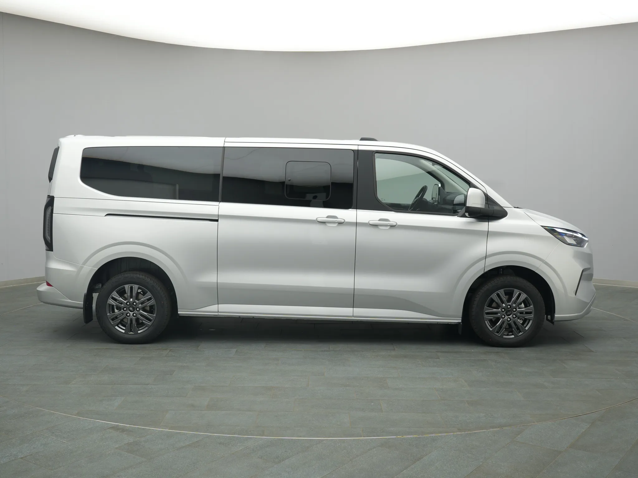 Ford Tourneo Custom – Bild 8