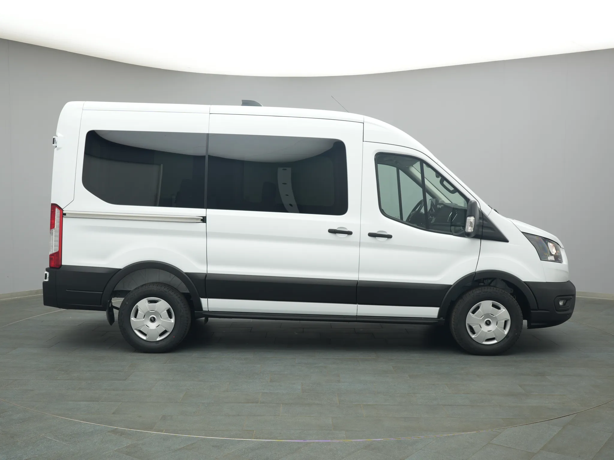 Ford Transit Kombi – Bild 8