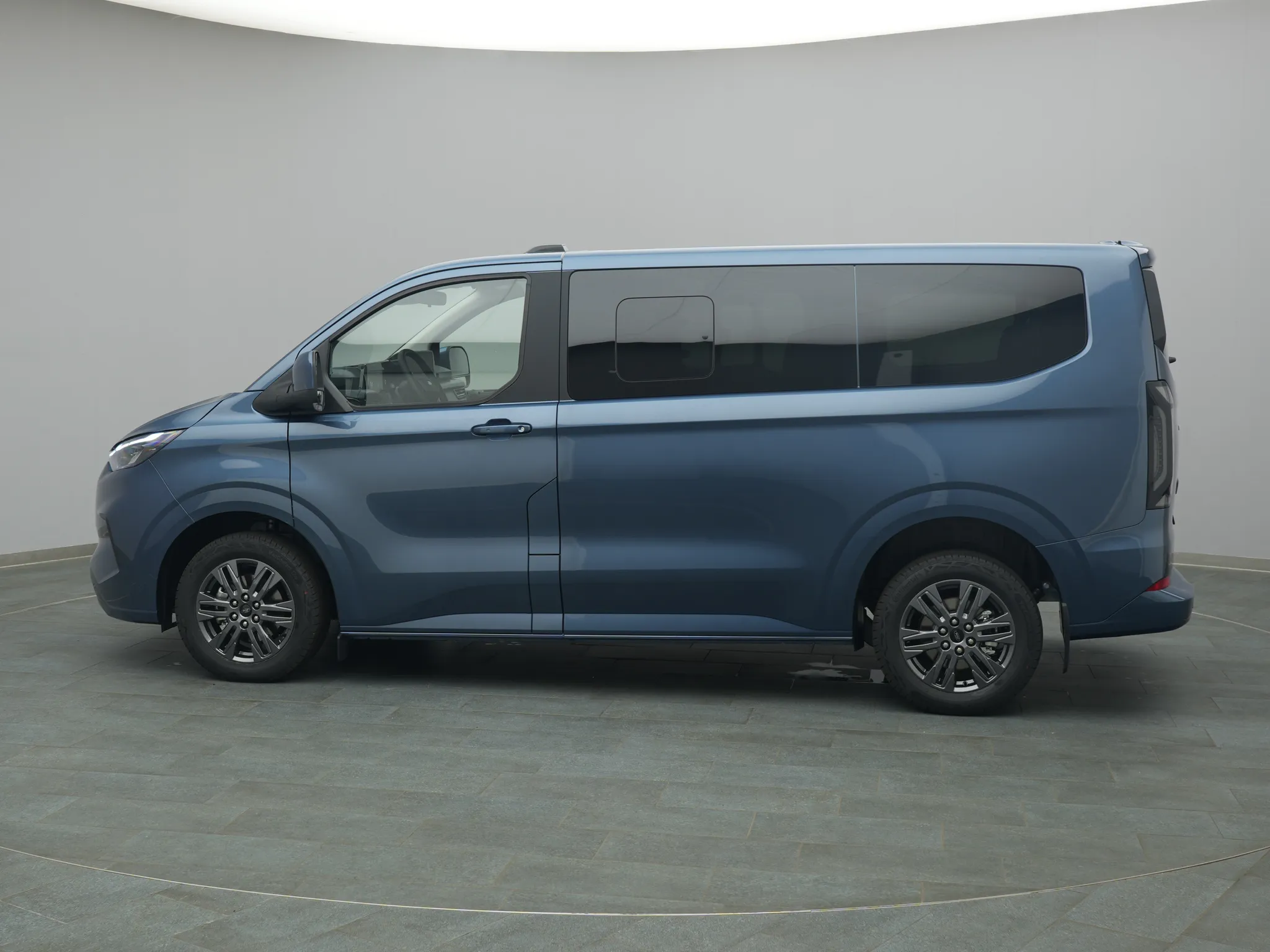 Ford Tourneo Custom – Bild 3