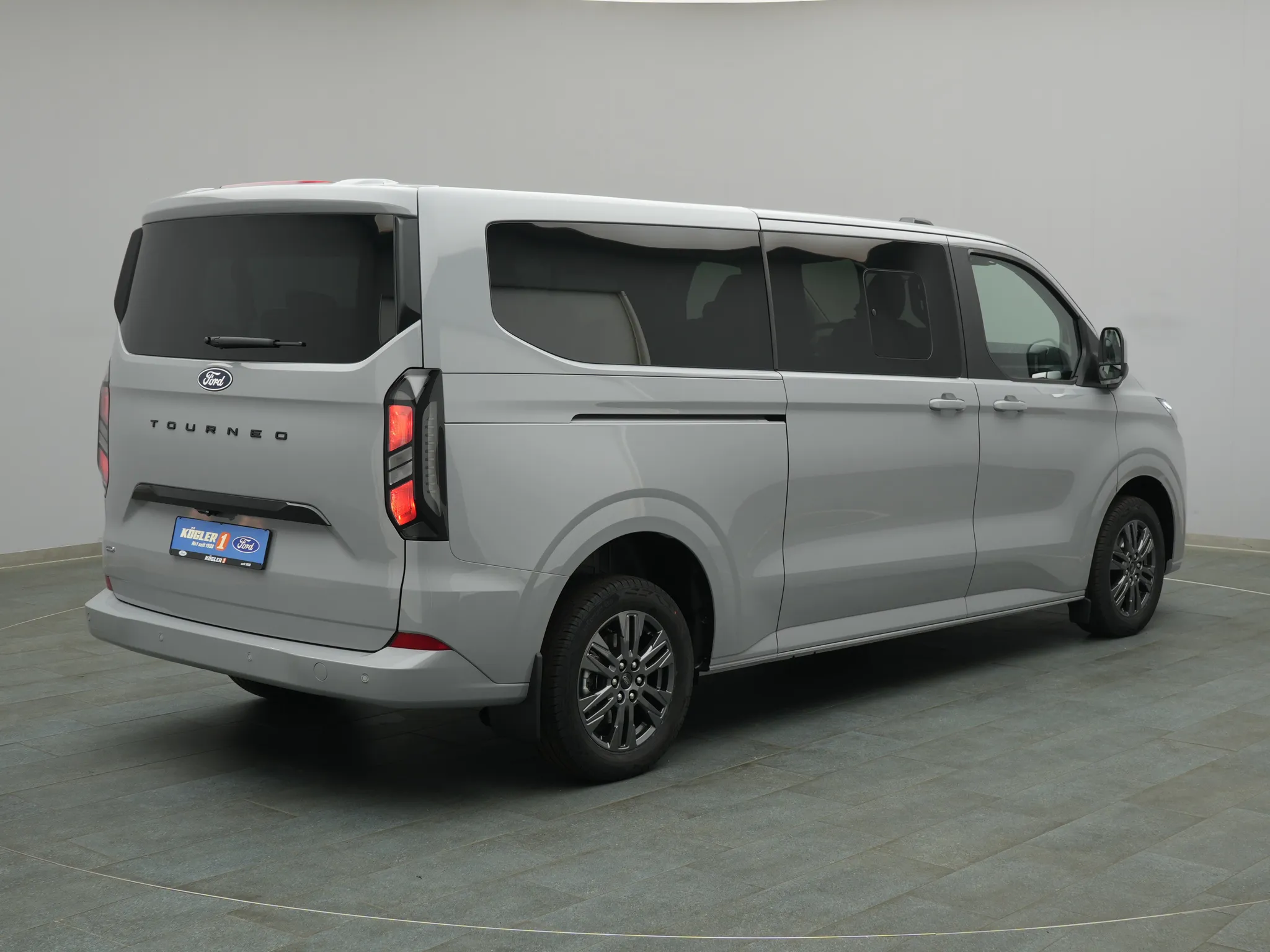 Ford Tourneo Custom – Bild 4
