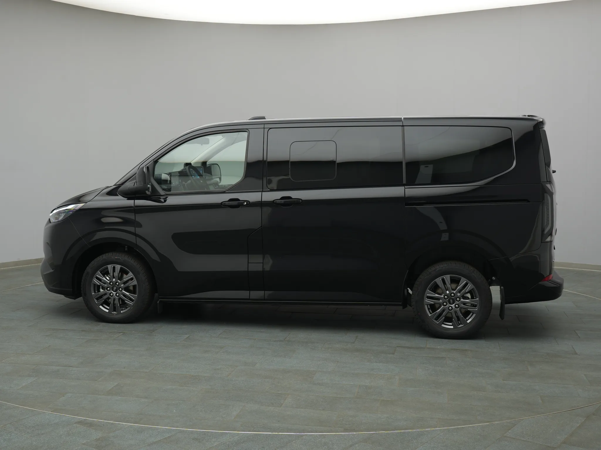 Ford Tourneo Custom – Bild 3