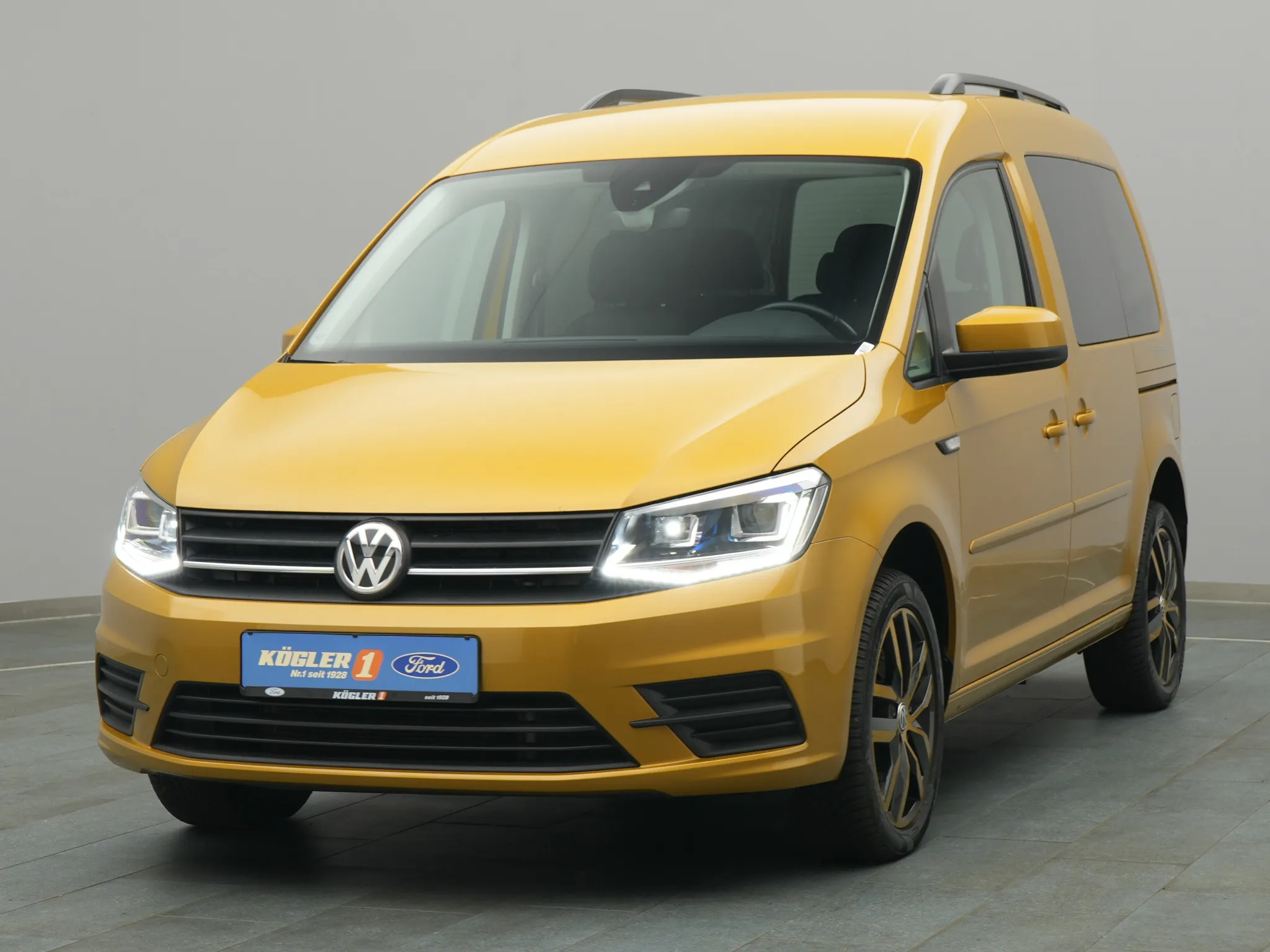 VW Caddy Beach 149PS /  Anhängerkupplung / Klima Bild