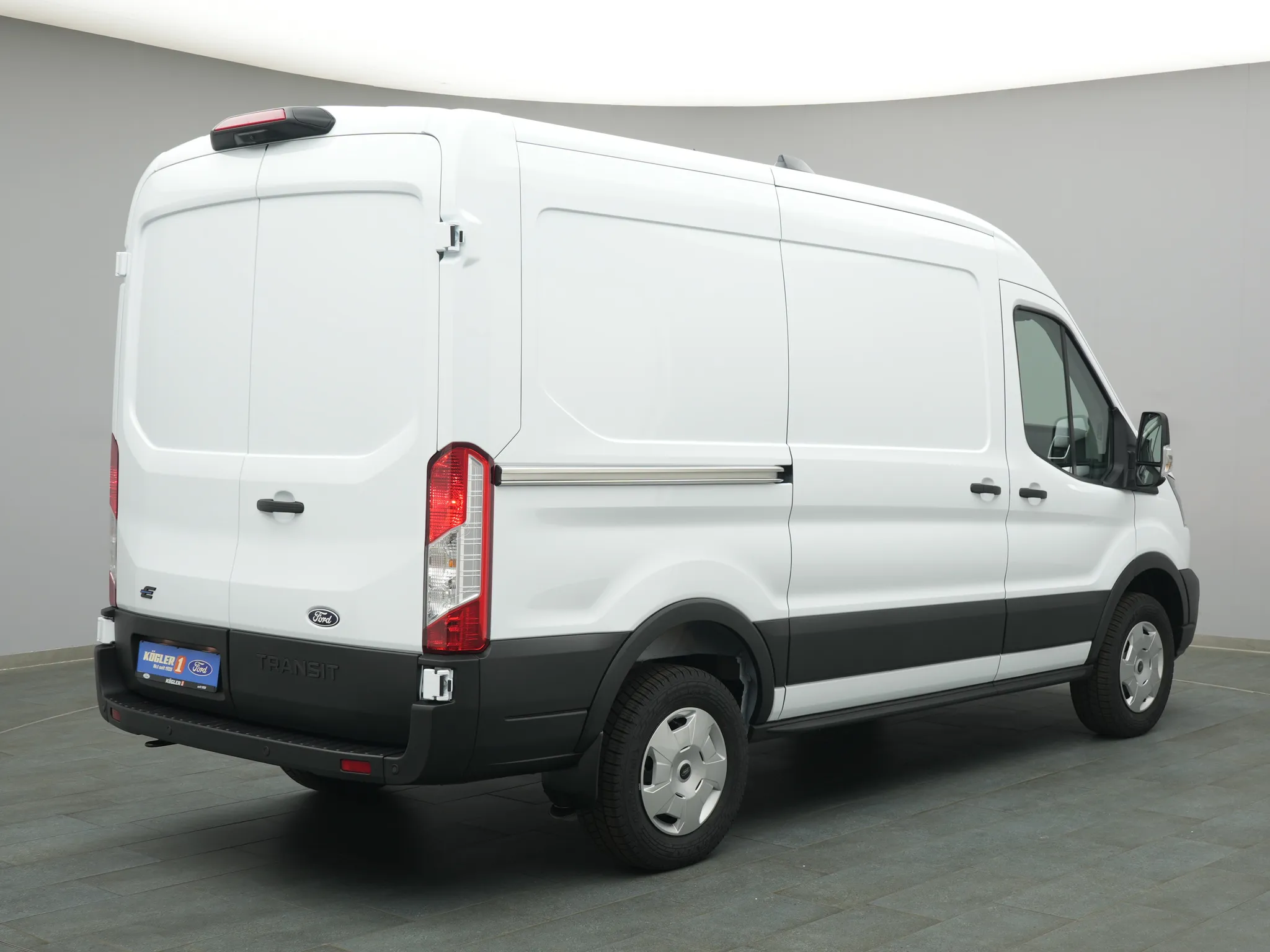 Ford E-Transit Kasten – Bild 4