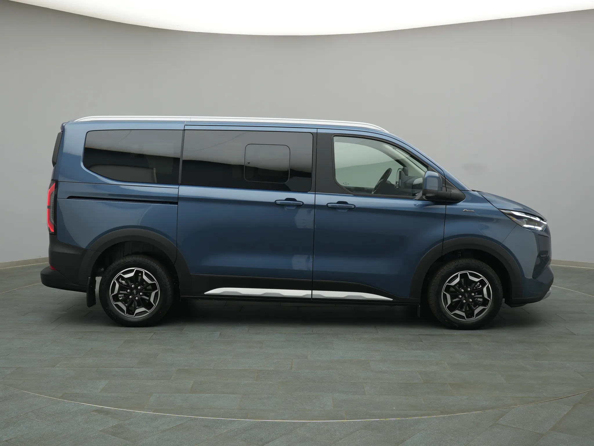 Ford Tourneo Custom – Bild 8