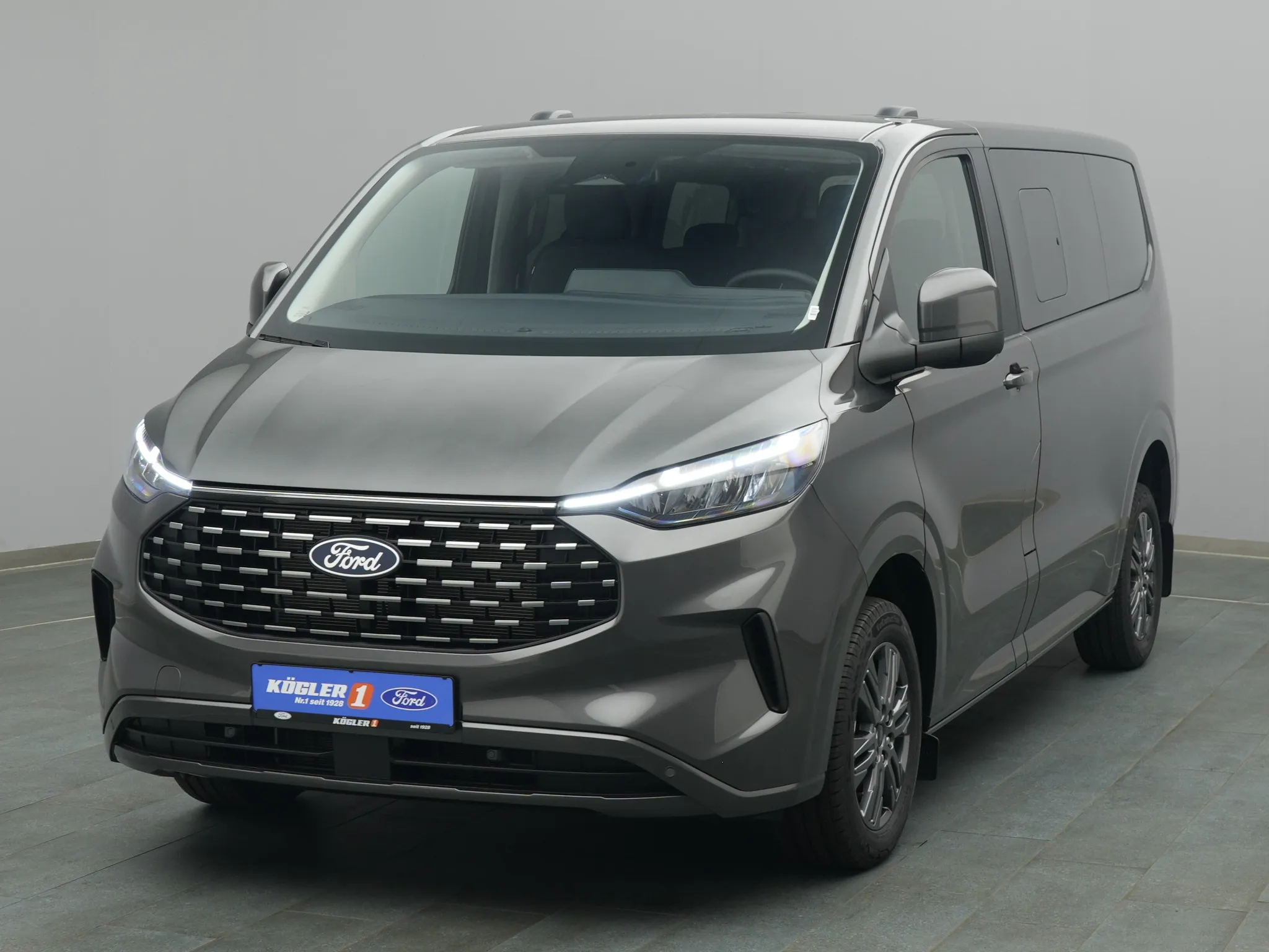 Ford Tourneo Custom 320 L1 Titanium 136PS / Navi Bild