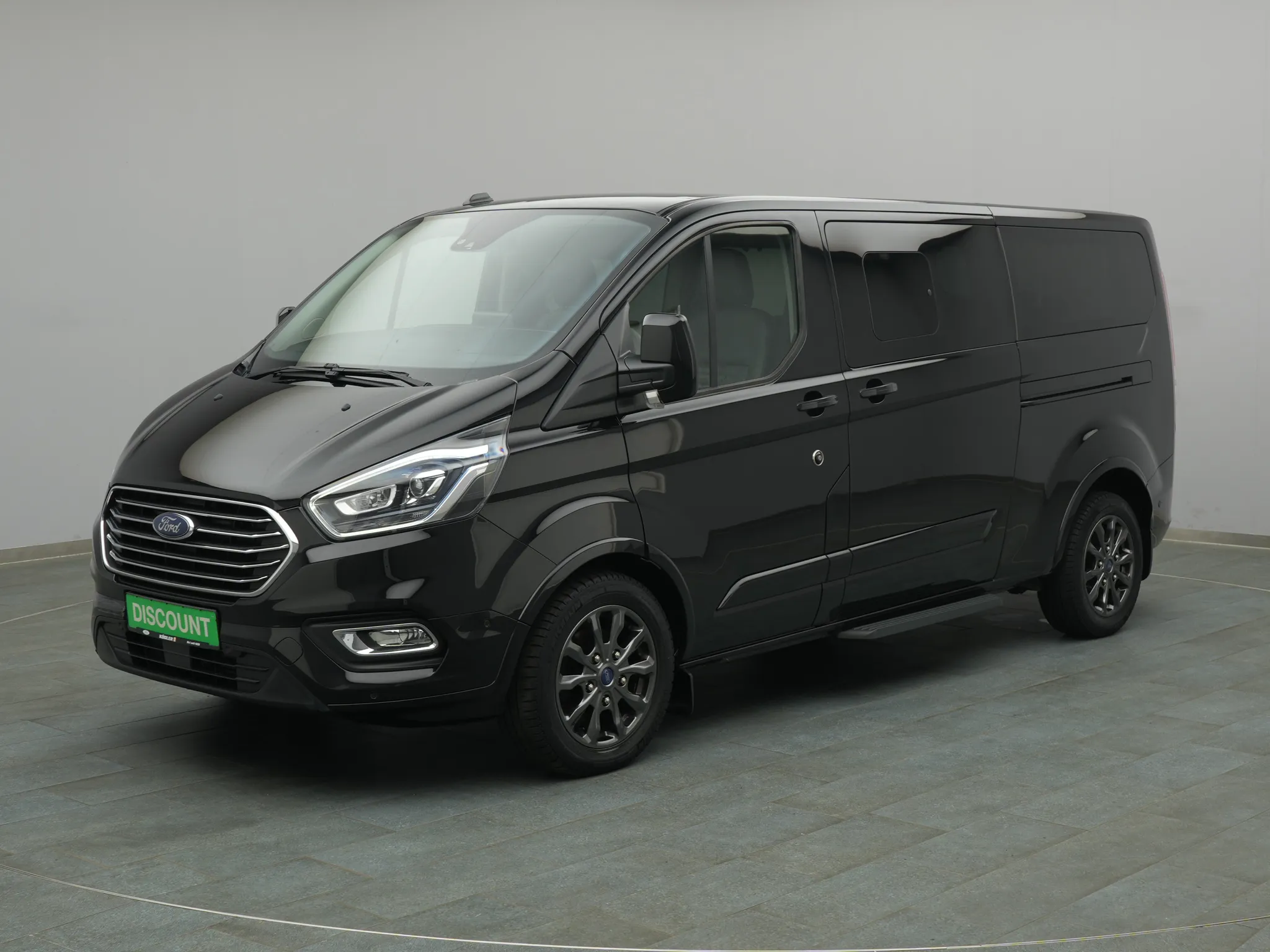 Ford Tourneo Custom – Bild 2