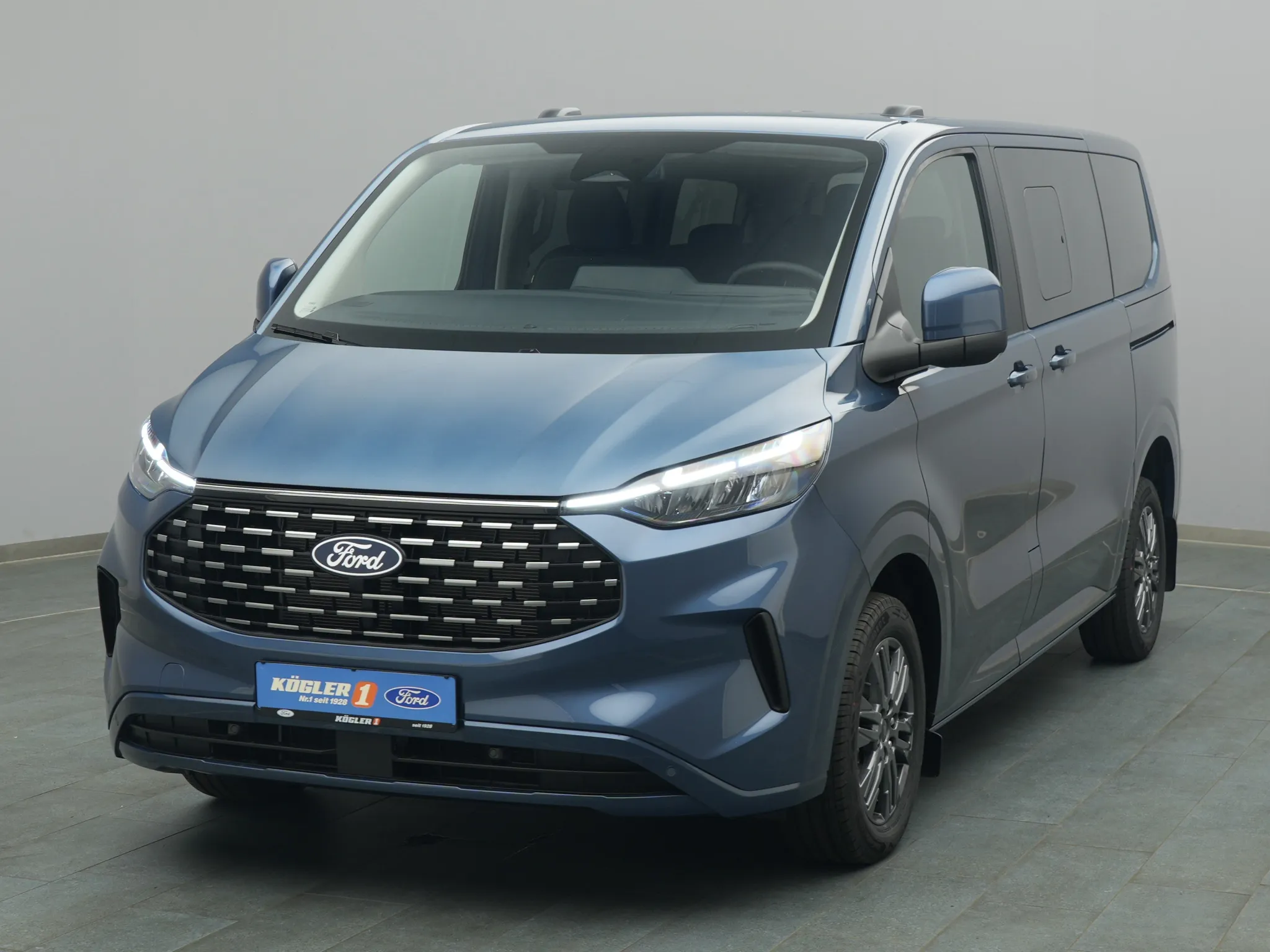 Ford Tourneo Custom 320 L1 Titanium 170PS Automatik Bild