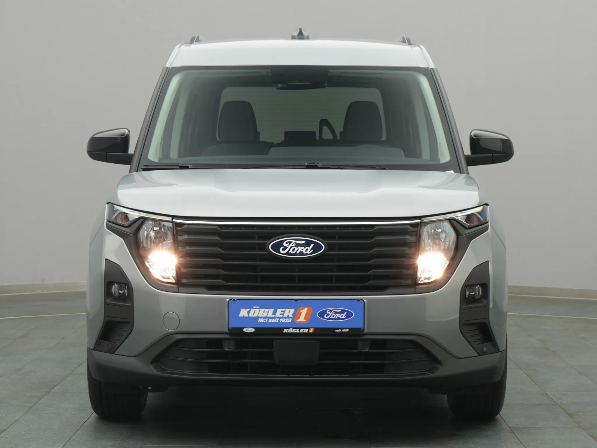 Ford Tourneo Courier Titanium – Bild 6