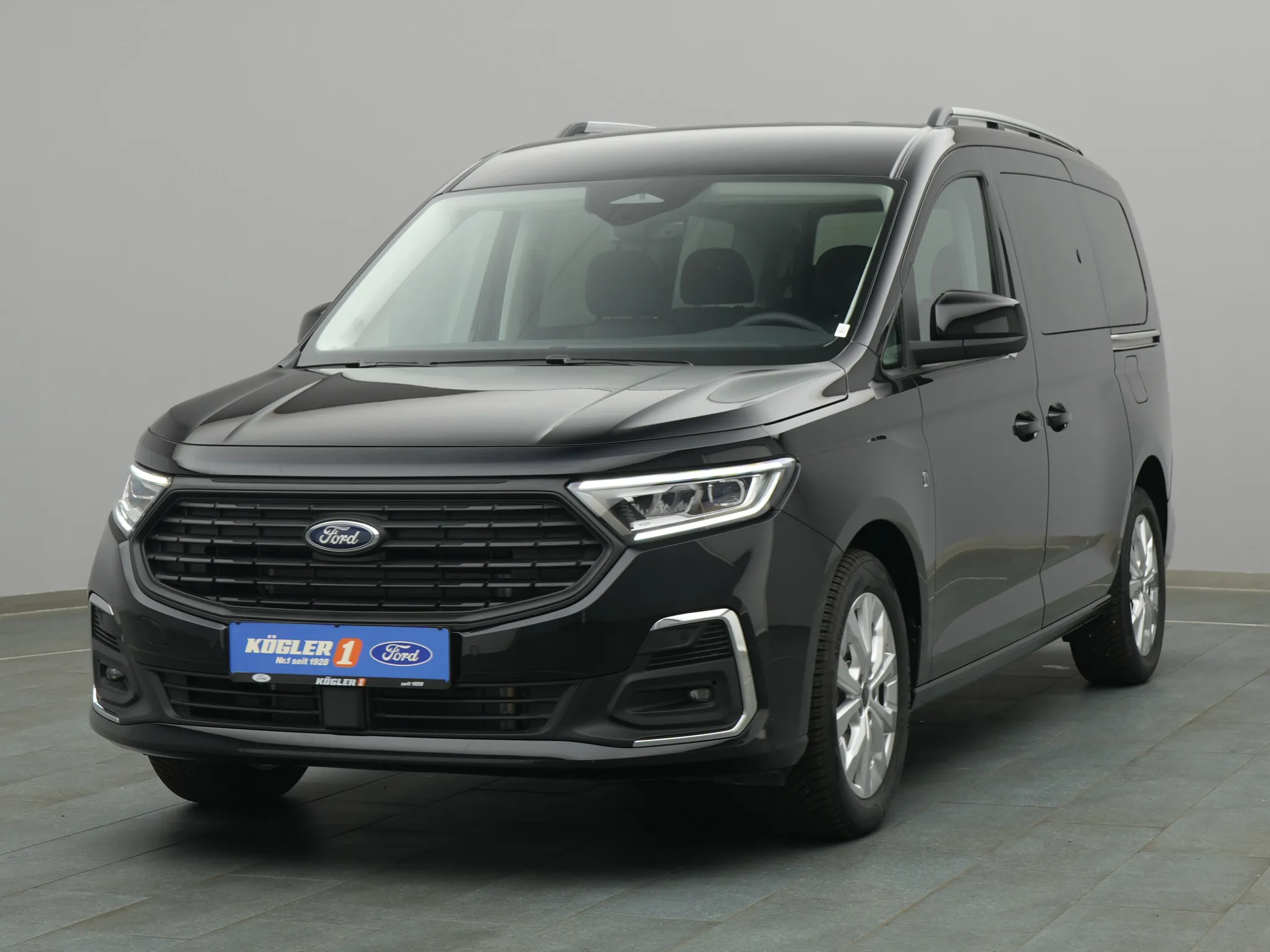 Ford Grand Tourneo Titanium 115PS Automatik Bild