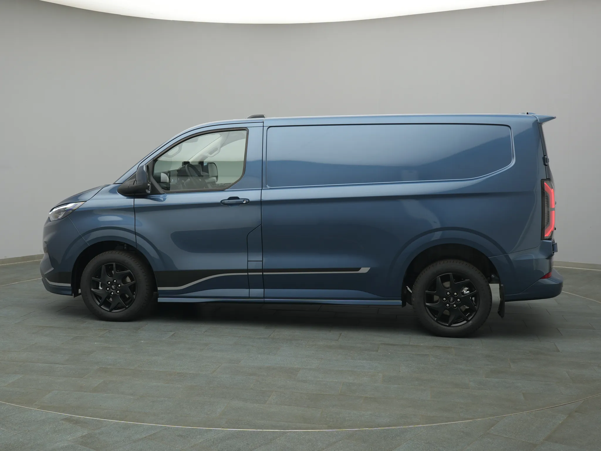 Ford Transit Custom Kasten – Bild 3