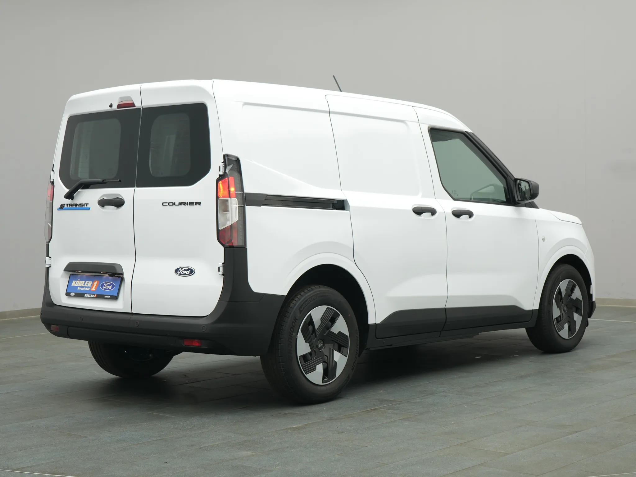 Ford E-Transit Courier Kasten – Bild 4